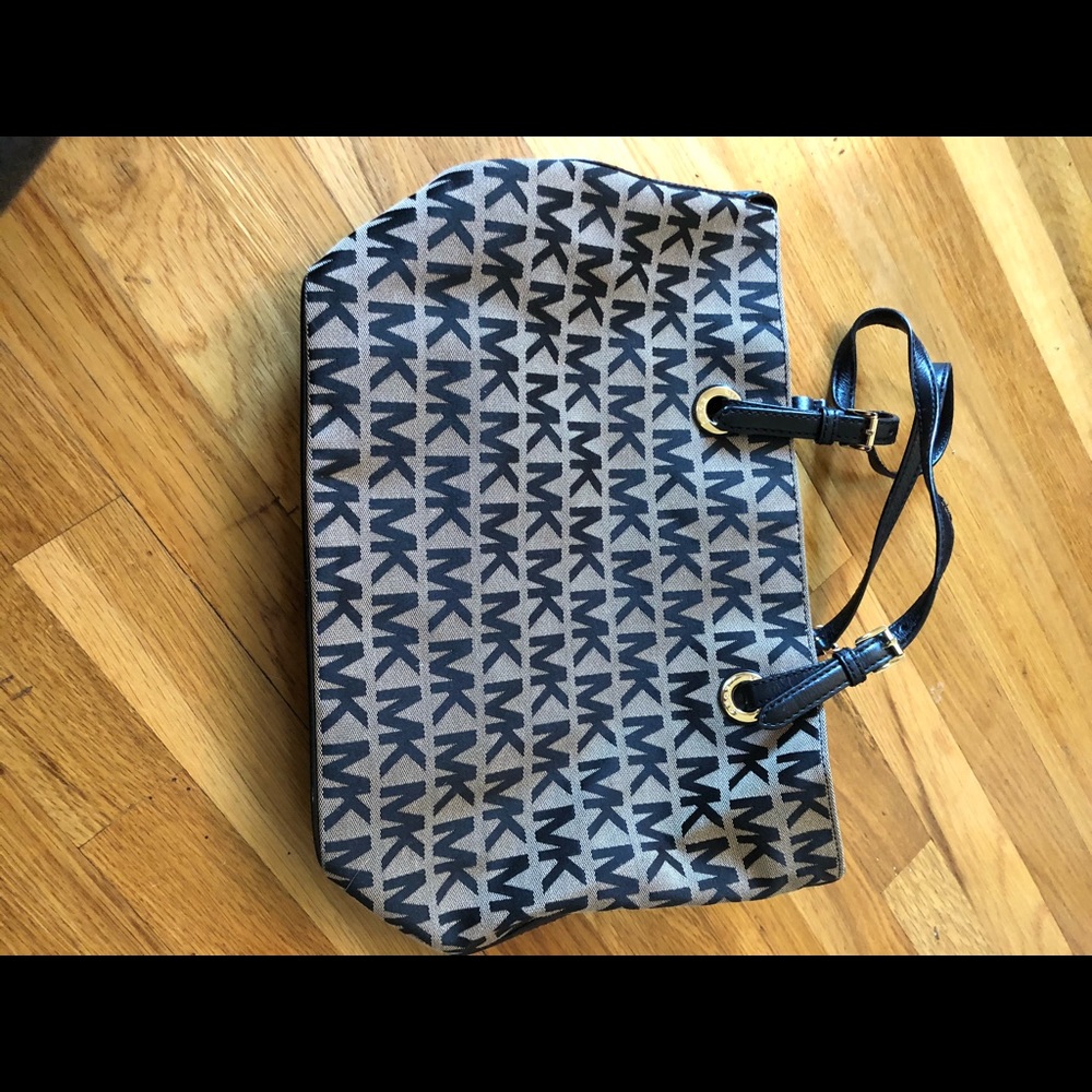 Michael Kors bag